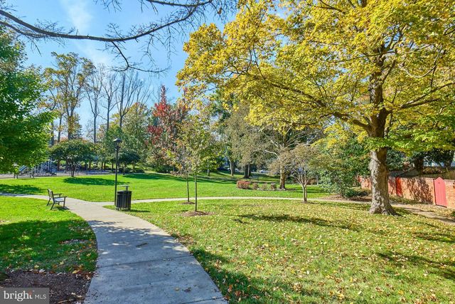 1120 KENSINGTON RD, Mclean, VA 22101