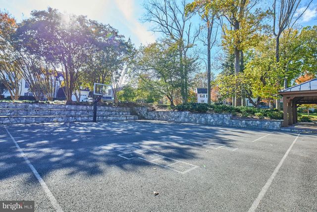 1120 KENSINGTON RD, Mclean, VA 22101