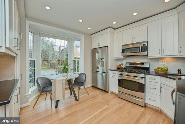 1120 KENSINGTON RD, Mclean, VA 22101