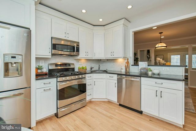 1120 KENSINGTON RD, Mclean, VA 22101