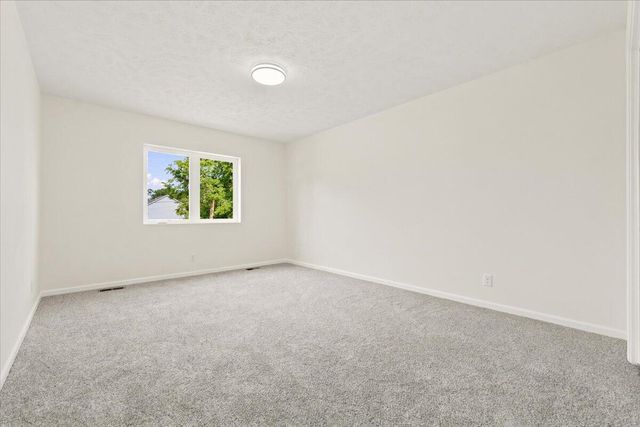 1624 S 11TH Street, Council Bluffs, IA 51501