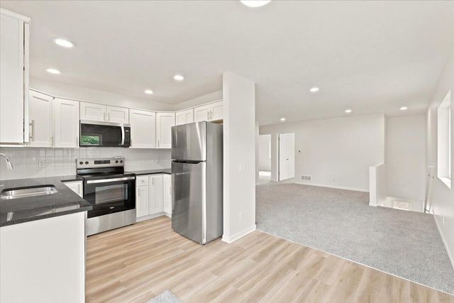 1624 S 11TH Street, Council Bluffs, IA 51501