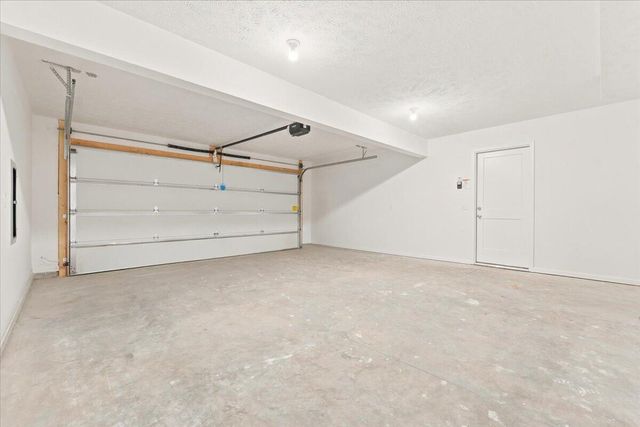 1624 S 11TH Street, Council Bluffs, IA 51501