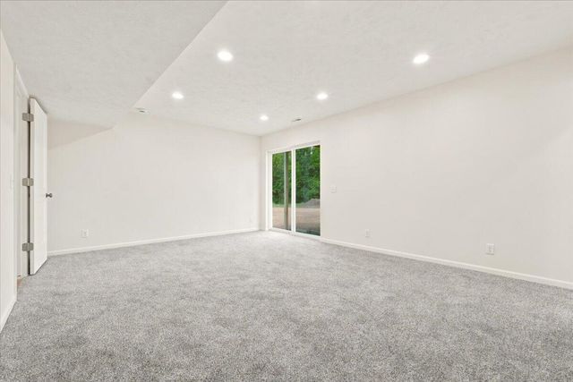 1624 S 11TH Street, Council Bluffs, IA 51501