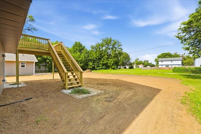 1624 S 11TH Street, Council Bluffs, IA 51501