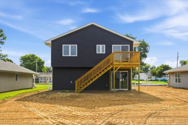 1624 S 11TH Street, Council Bluffs, IA 51501