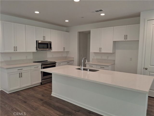 31351 Siskiyou Court, Winchester, CA 92596