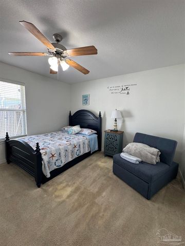 1757 Brooke Beach Dr, Navarre, FL 32566