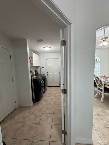 1757 Brooke Beach Dr, Navarre, FL 32566