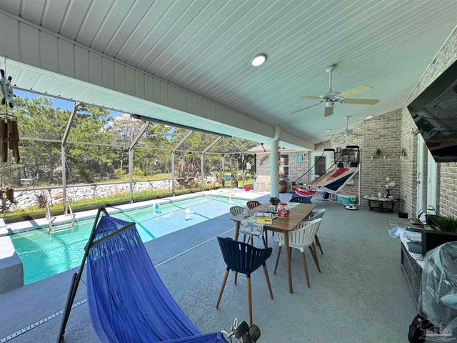 1757 Brooke Beach Dr, Navarre, FL 32566