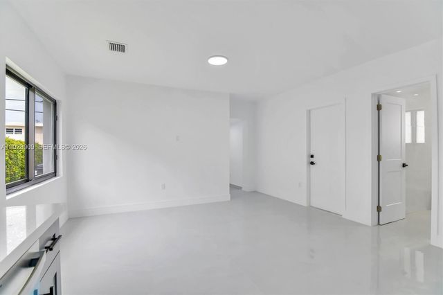 85 SW 30th Avenue, Miami, FL 33135