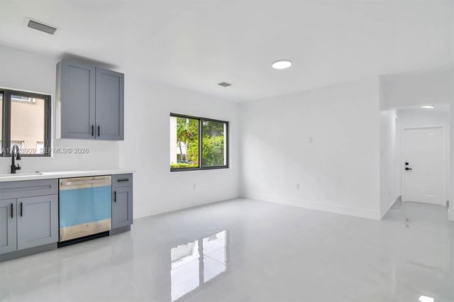 85 SW 30th Avenue, Miami, FL 33135