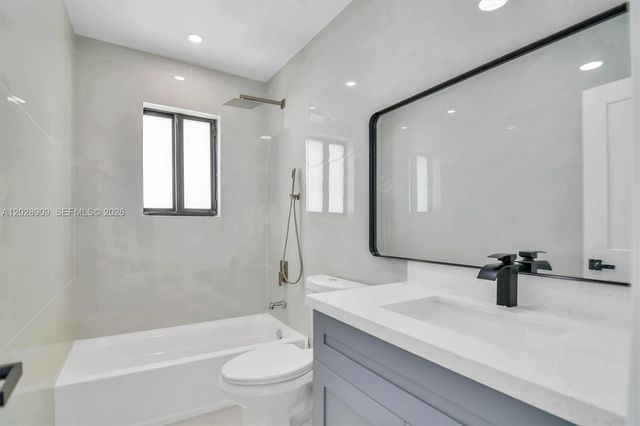 85 SW 30th Avenue, Miami, FL 33135