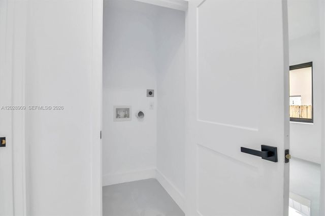 85 SW 30th Avenue, Miami, FL 33135