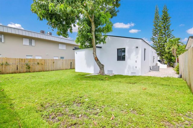 85 SW 30th Avenue, Miami, FL 33135