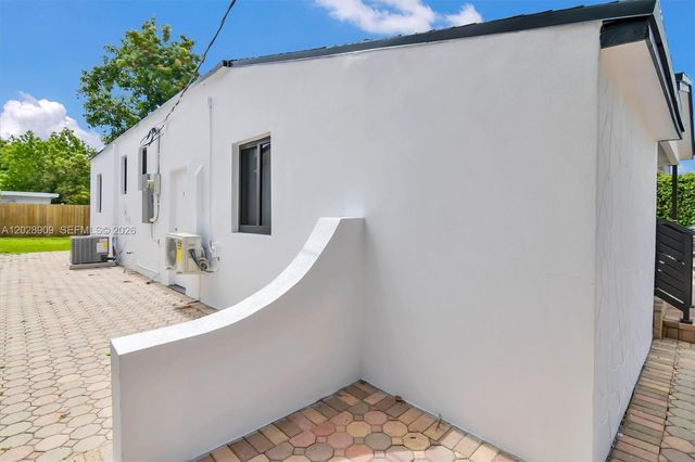 85 SW 30th Avenue, Miami, FL 33135