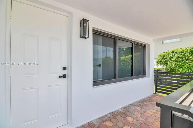 85 SW 30th Avenue, Miami, FL 33135