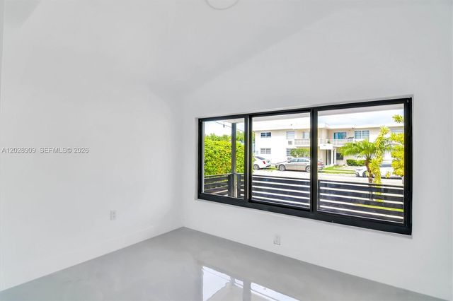85 SW 30th Avenue, Miami, FL 33135