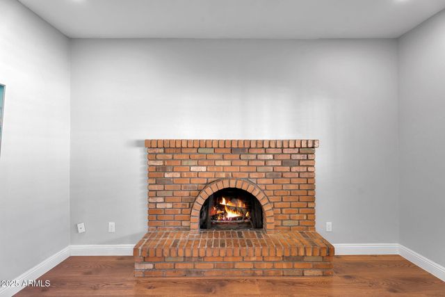 2542 W NOPAL Avenue, Mesa, AZ 85202