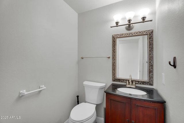 2542 W NOPAL Avenue, Mesa, AZ 85202