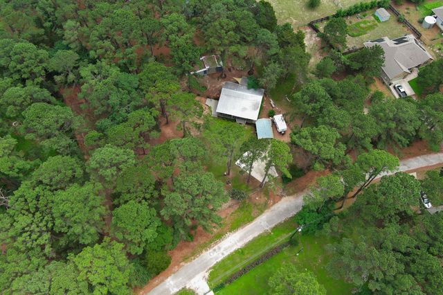 121 Pony Grass LN, Bastrop, TX 78602