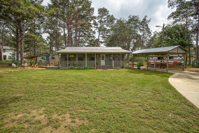 121 Pony Grass LN, Bastrop, TX 78602