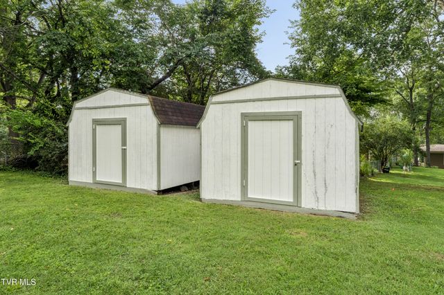 1302 Oxford Place, Johnson City, TN 37601