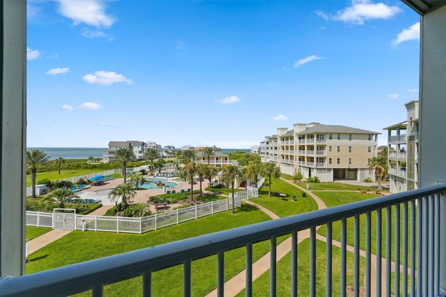 27030 Estuary Drive 202, Galveston, TX 77554