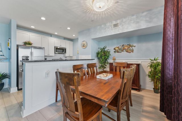 27030 Estuary Drive 202, Galveston, TX 77554