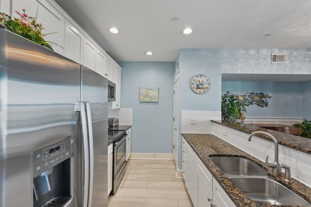 27030 Estuary Drive 202, Galveston, TX 77554