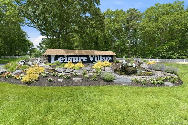 133 Eastbourne Court F, Ridge, NY 11961