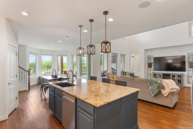 8039 Cibolo Vly, Fair Oaks Ranch, TX 78015