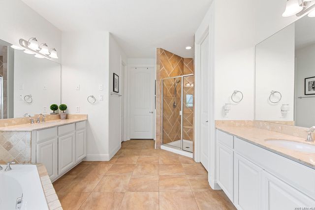 8039 Cibolo Vly, Fair Oaks Ranch, TX 78015