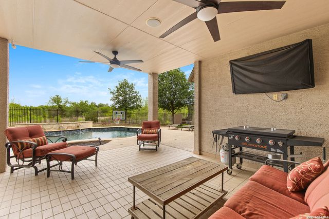 8039 Cibolo Vly, Fair Oaks Ranch, TX 78015