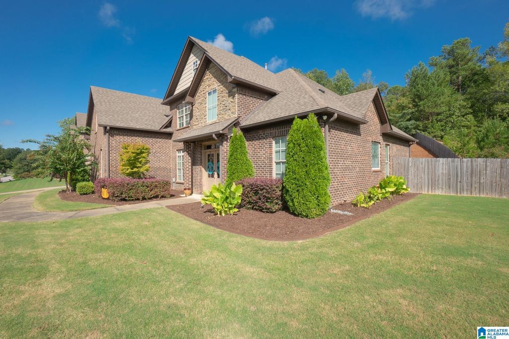 224 GREY OAKS COURT, Pelham, AL 35124