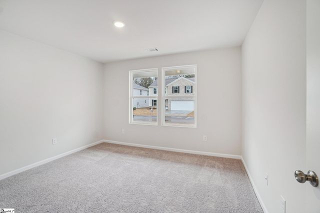 518 Tomlin Trail, Spartanburg, SC 29301