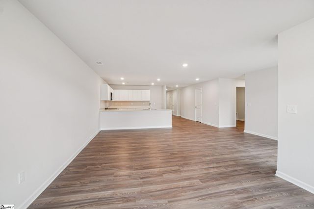 518 Tomlin Trail, Spartanburg, SC 29301