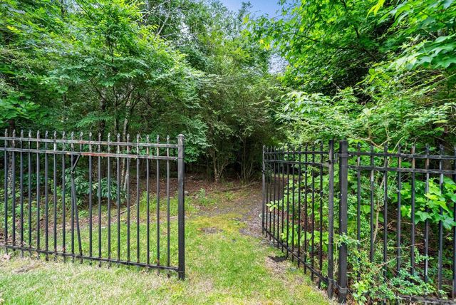 14015 Fern Valley Lane, Little Rock, AR 72211
