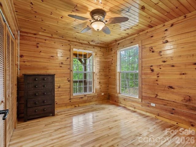 439 Upper Pig Pen Road, Green Mountain, NC 28740