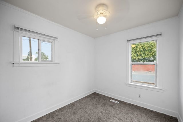 2337 W KIERNAN Ave, Spokane, WA 99205