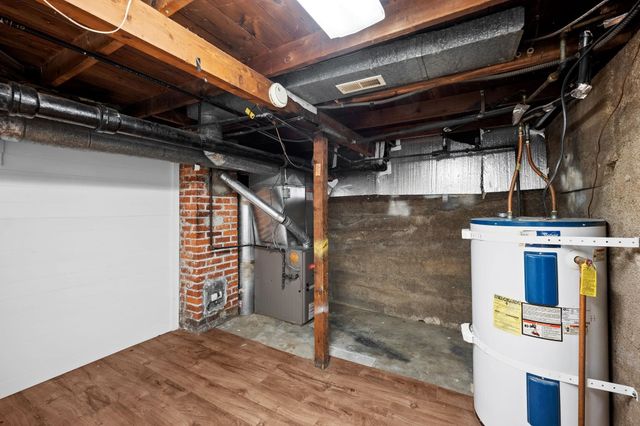 2337 W KIERNAN Ave, Spokane, WA 99205