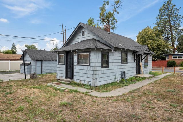 2337 W KIERNAN Ave, Spokane, WA 99205