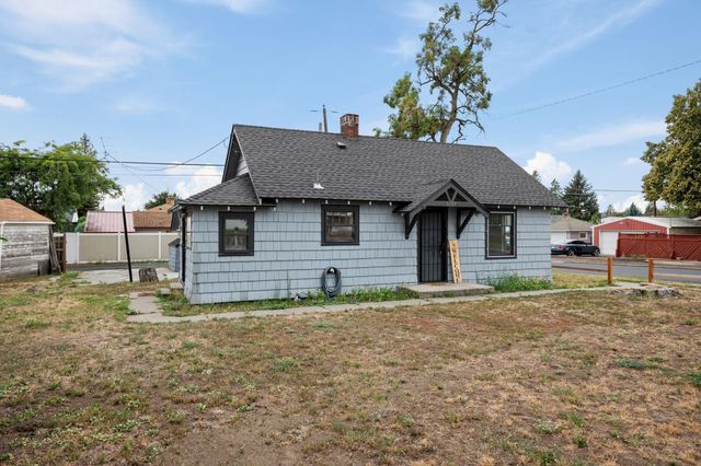 2337 W KIERNAN Ave, Spokane, WA 99205