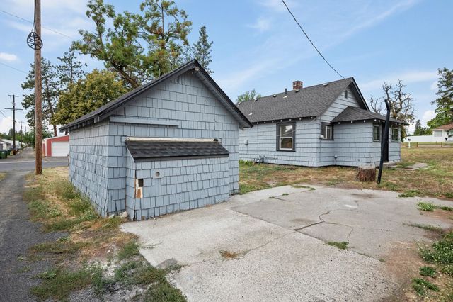 2337 W KIERNAN Ave, Spokane, WA 99205
