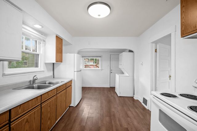 2337 W KIERNAN Ave, Spokane, WA 99205