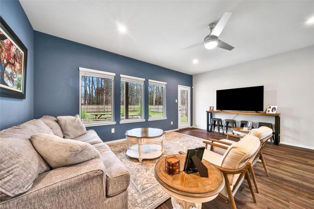 2818 Roman Forest Boulevard, New Caney, TX 77357