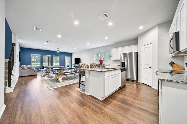 2818 Roman Forest Boulevard, New Caney, TX 77357