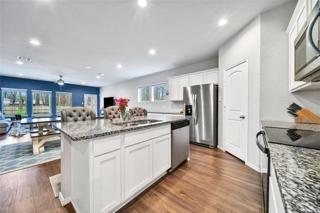 2818 Roman Forest Boulevard, New Caney, TX 77357