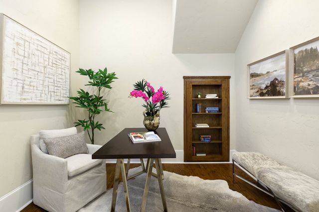 6511 Mimosa Lane, Dallas, TX 75230