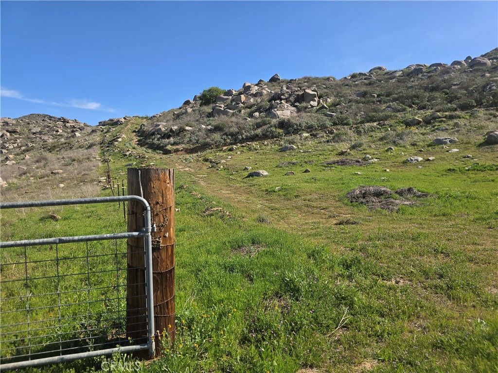 0 Epiplaneia Way, Winchester, CA 92596